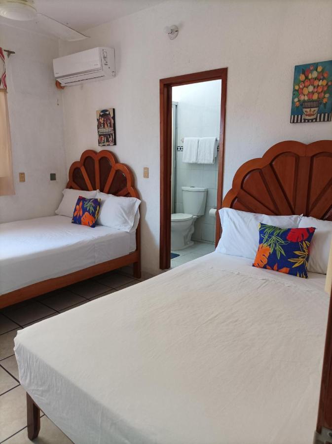 Hotel Villa Tulipanes Zihuatanejo Exterior foto