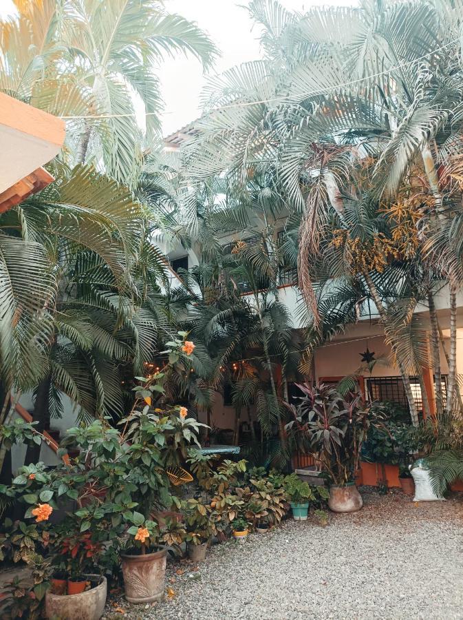 Hotel Villa Tulipanes Zihuatanejo Exterior foto