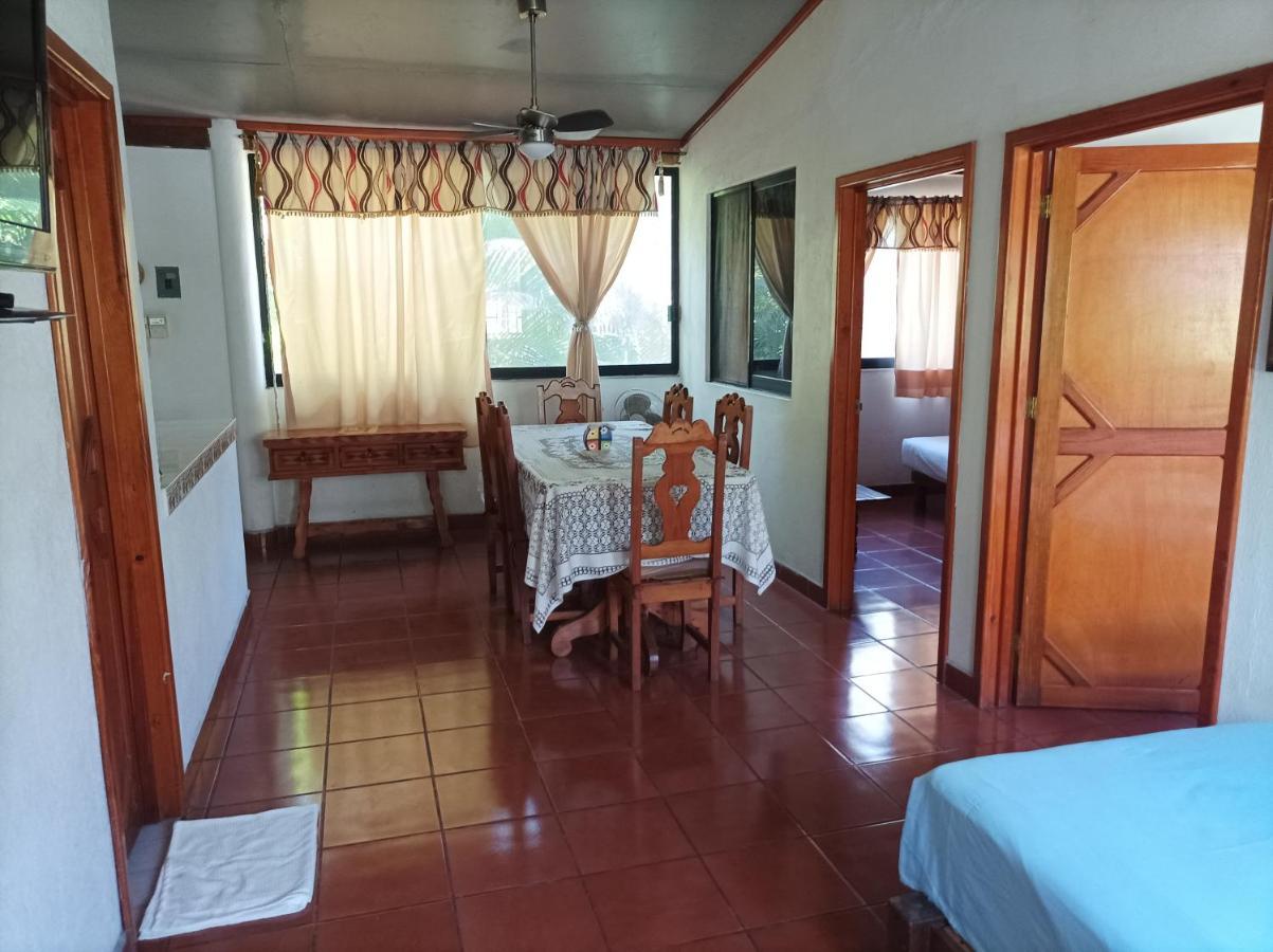 Hotel Villa Tulipanes Zihuatanejo Exterior foto