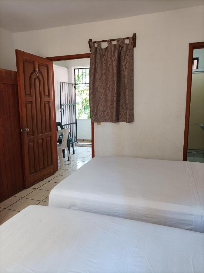 Hotel Villa Tulipanes Zihuatanejo Exterior foto